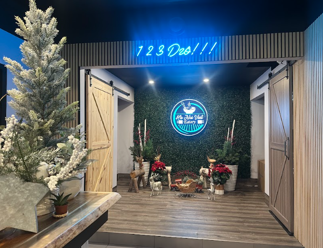 Best Asian Restaurants in Waterloo at Hanoi Viet Eatery